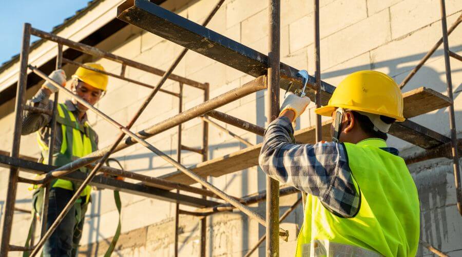 Professional gutter cleaning in Fort Howard, MD